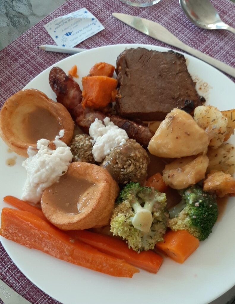 British Christmas dinner