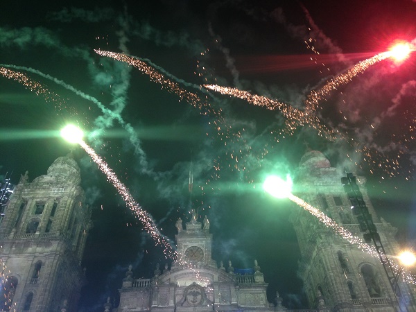 Green and red Independence Day fireworks at the Cathedral in Mexico City