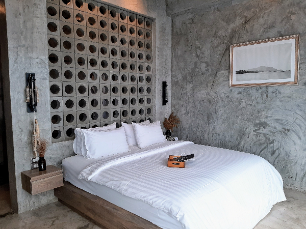 bedroom at De' Anchor on Koh Sichang
