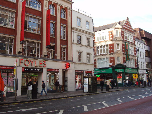 foyles bookshop charing cross road london