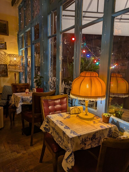 cafe novel interior