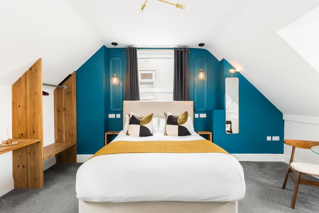 ensuite bedroom