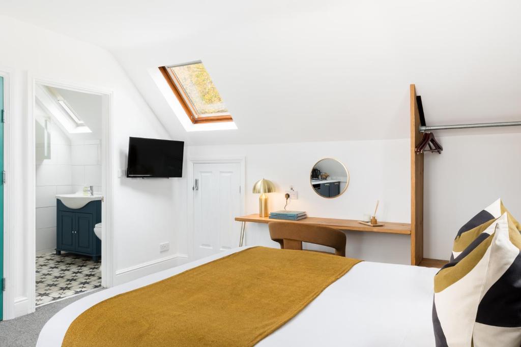 ensuite room